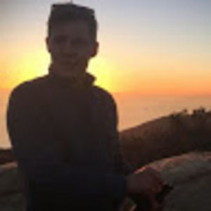 Meet your Posher, Simon